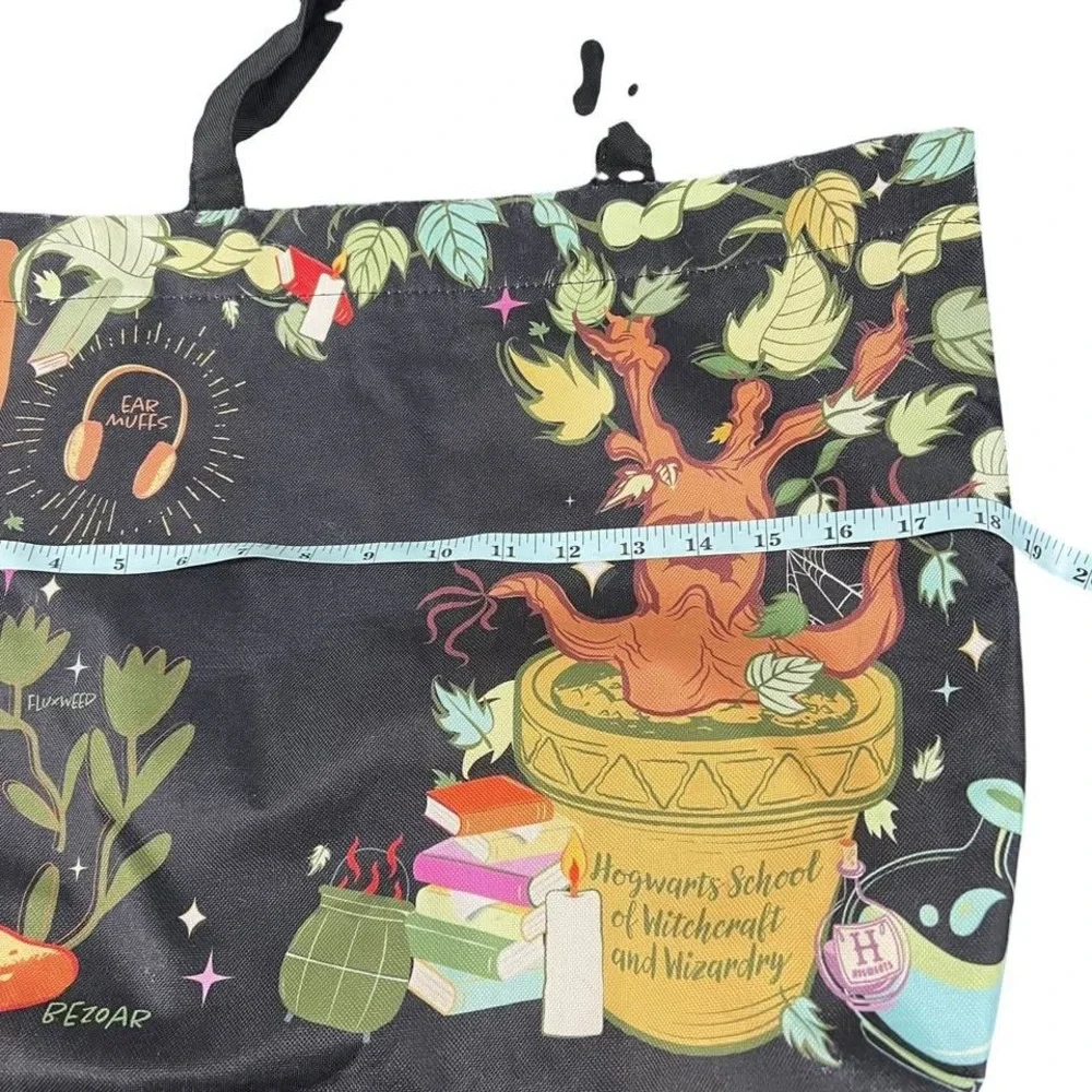 Wizarding World Harry Potter Herbology Tote Preowned Slight DAMAGE Apx 14